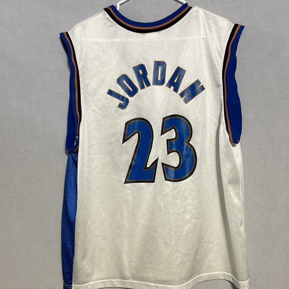 Vintage Champion Washington Wizards #23 Jordan Jersey - Picture 5 of 5